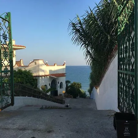 Heraclea Sul Mare Villa *